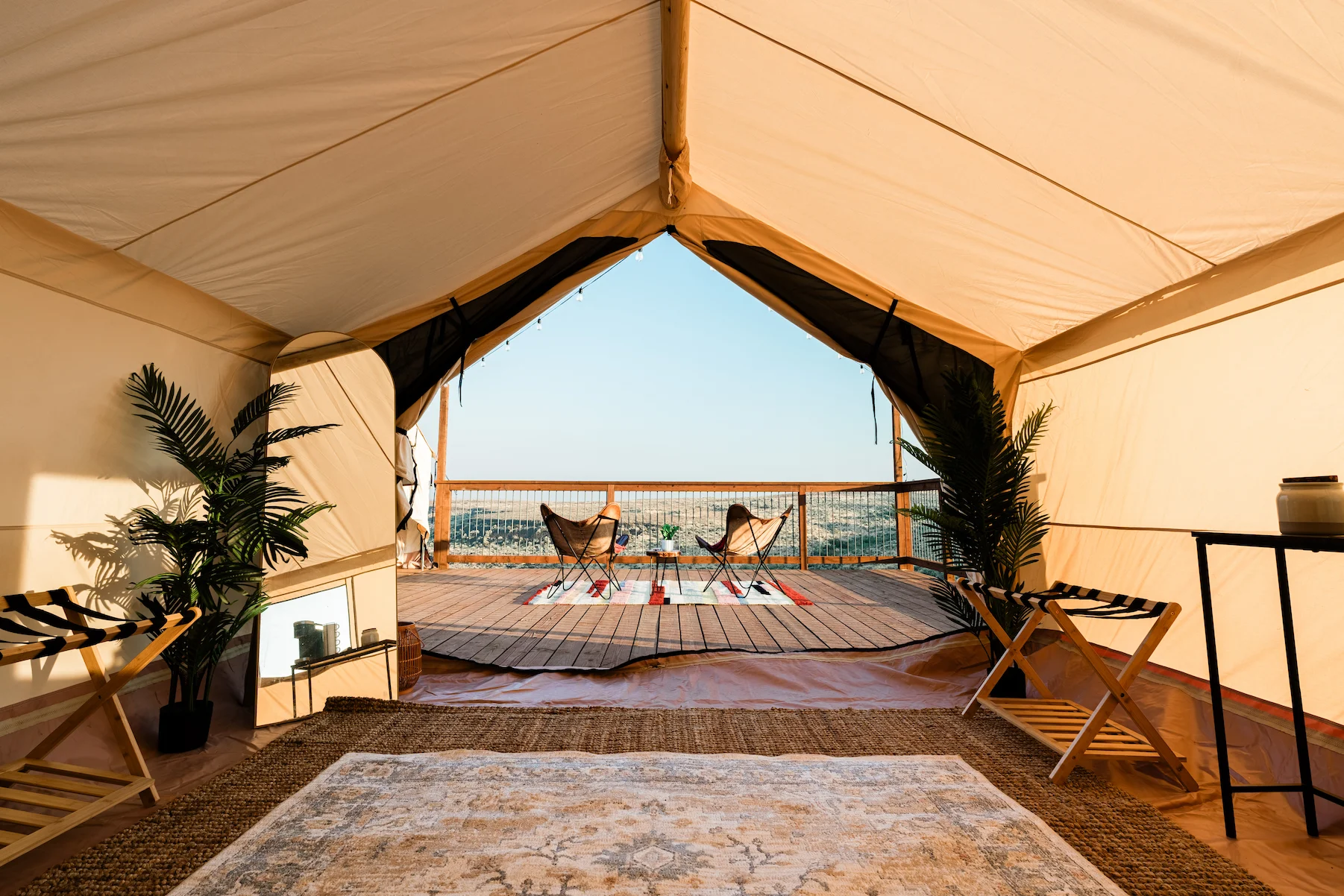 vineyard-at-the-gorge-glamping-1